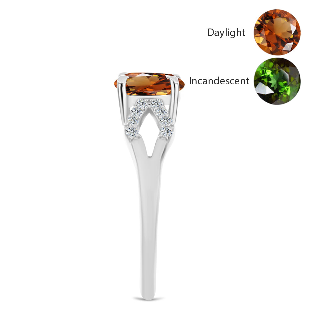 Ezüst Gyűrű Minősített laboratóriumban előállított Anatóliai Zultanit-tal és Fehér Topázzal