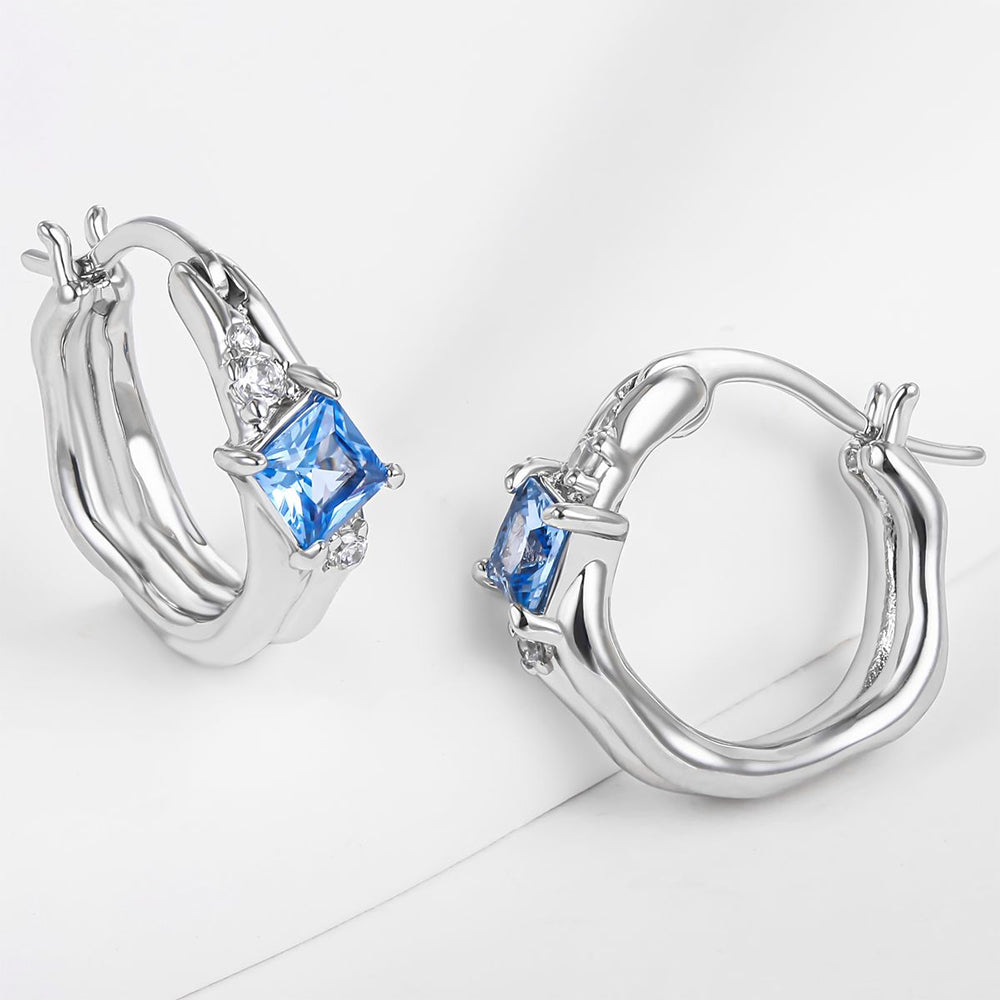 Arany tónusú Emporia Ötvözetű Fülbevaló Kék Emporia® Kristállyal 1 