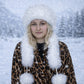 Fehér műszőrme téli sapka sállal – egyméretes
