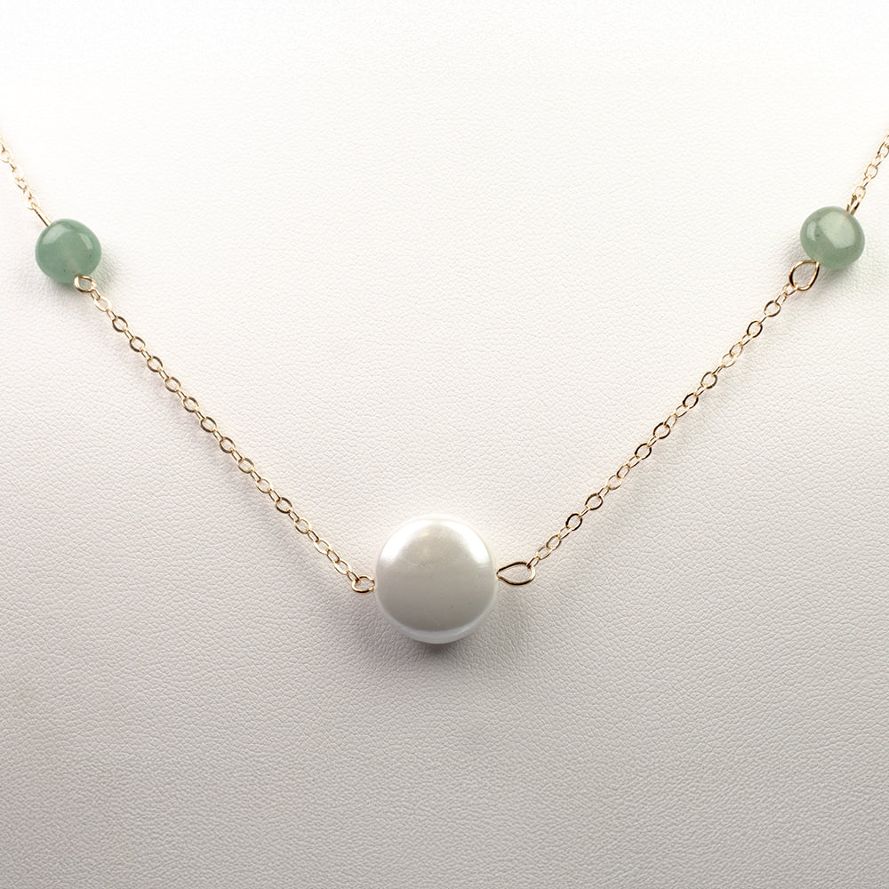 Arany tónusú Emporia Ötvözetű Nyaklánc Fehér Gyöngyházzal és Zöld Aventurinnal 2 