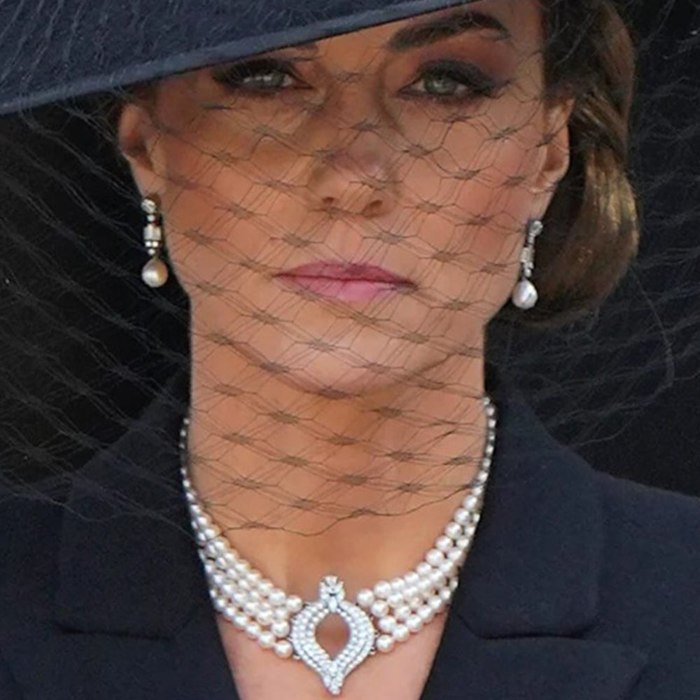 Arany tónusú Emporia Ötvözetű Szett Üveggyönggyel és Fehér Emporia® Kristállyal ( Nyaklánc+Fülbevaló ) 6 