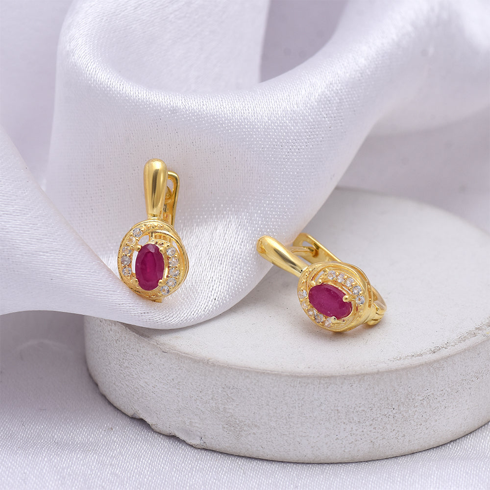 Arannyal Bevont Ezüst Fülbevaló Madagaszkári Rubinnal és Fehér Topázzal 1 