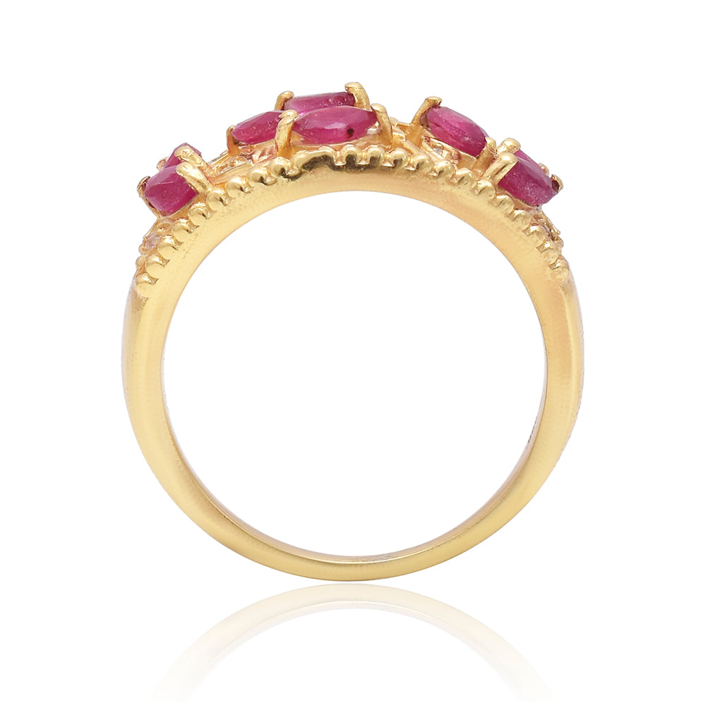 Arannyal Bevont Ezüst Gyűrű Madagaszkári Rubinnal és Fehér Topázzal 4 