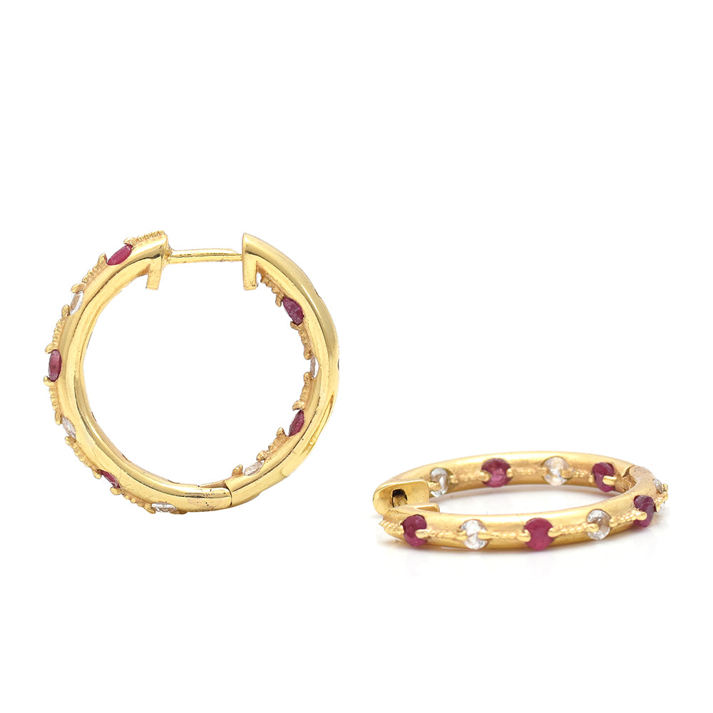 Arannyal Bevont Ezüst Fülbevaló Madagaszkári Rubinnal és Fehér Topázzal