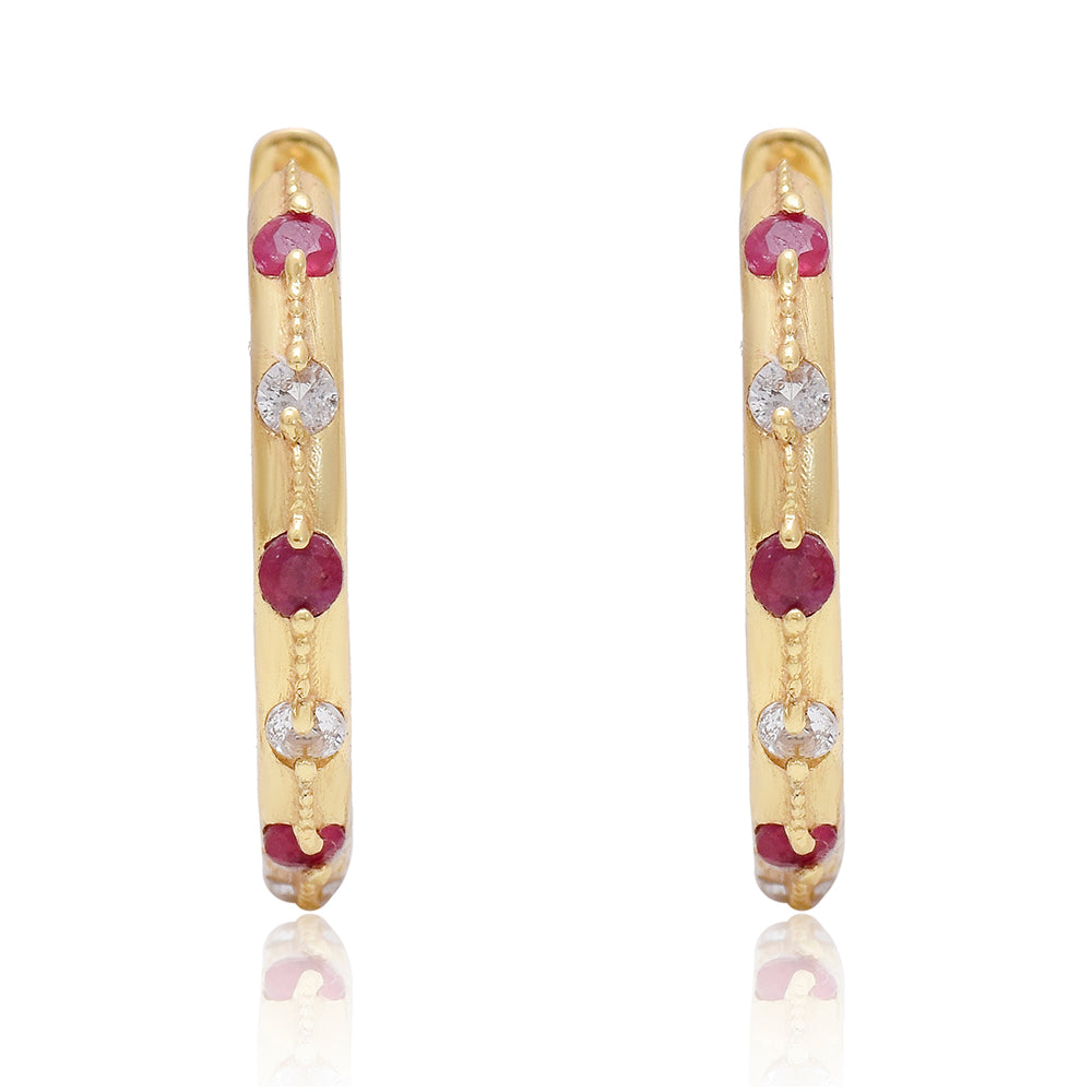 Arannyal Bevont Ezüst Fülbevaló Madagaszkári Rubinnal és Fehér Topázzal 4 
