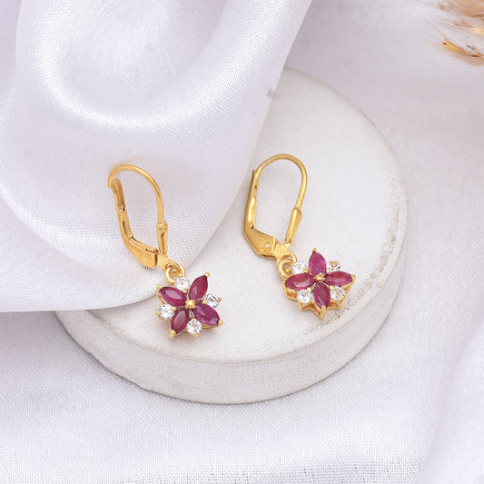 Arannyal Bevont Ezüst Fülbevaló Madagaszkári Rubinnal és Fehér Topázzal