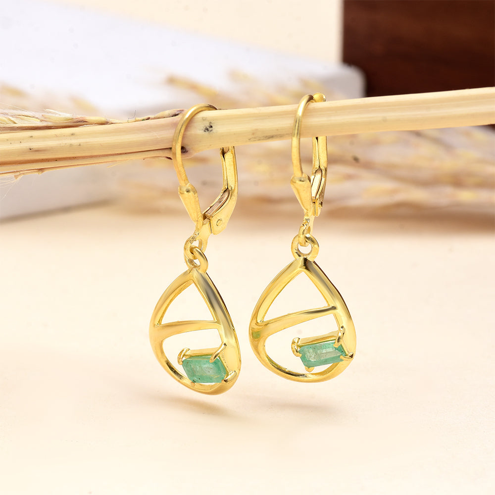 Arannyal Bevont Ezüst Fülbevaló Brazil Smaragddal