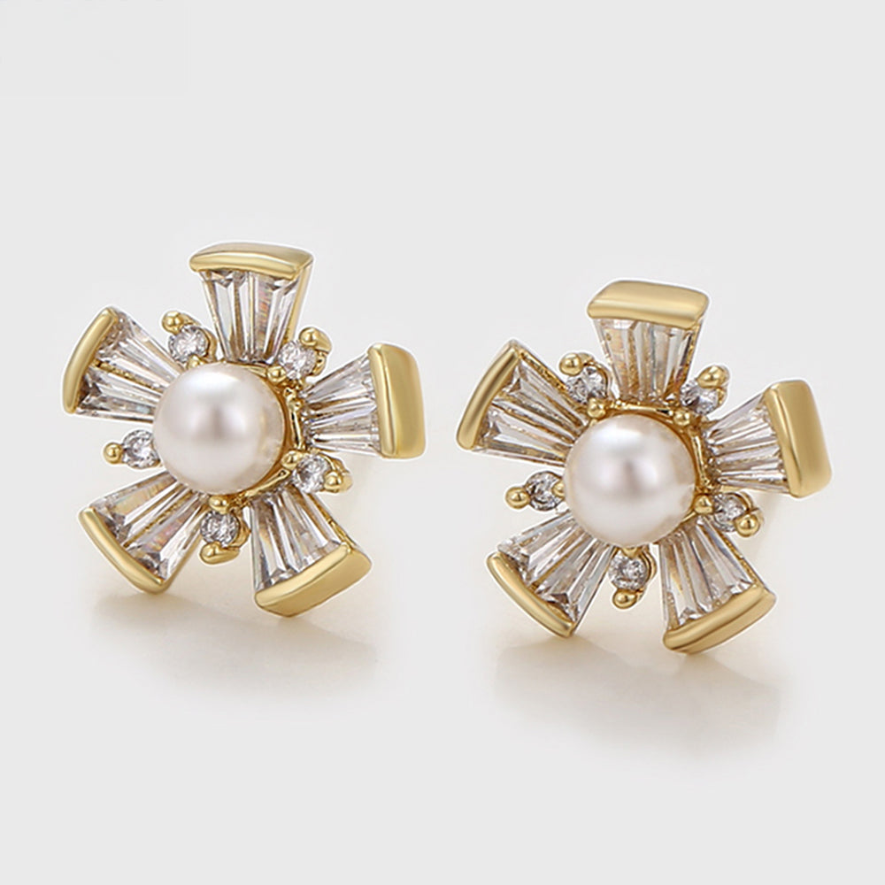 Arany tónusú Emporia Ötvözetű Fülbevaló Üveggyönggyel és Fehér Emporia® Kristállyal 5 