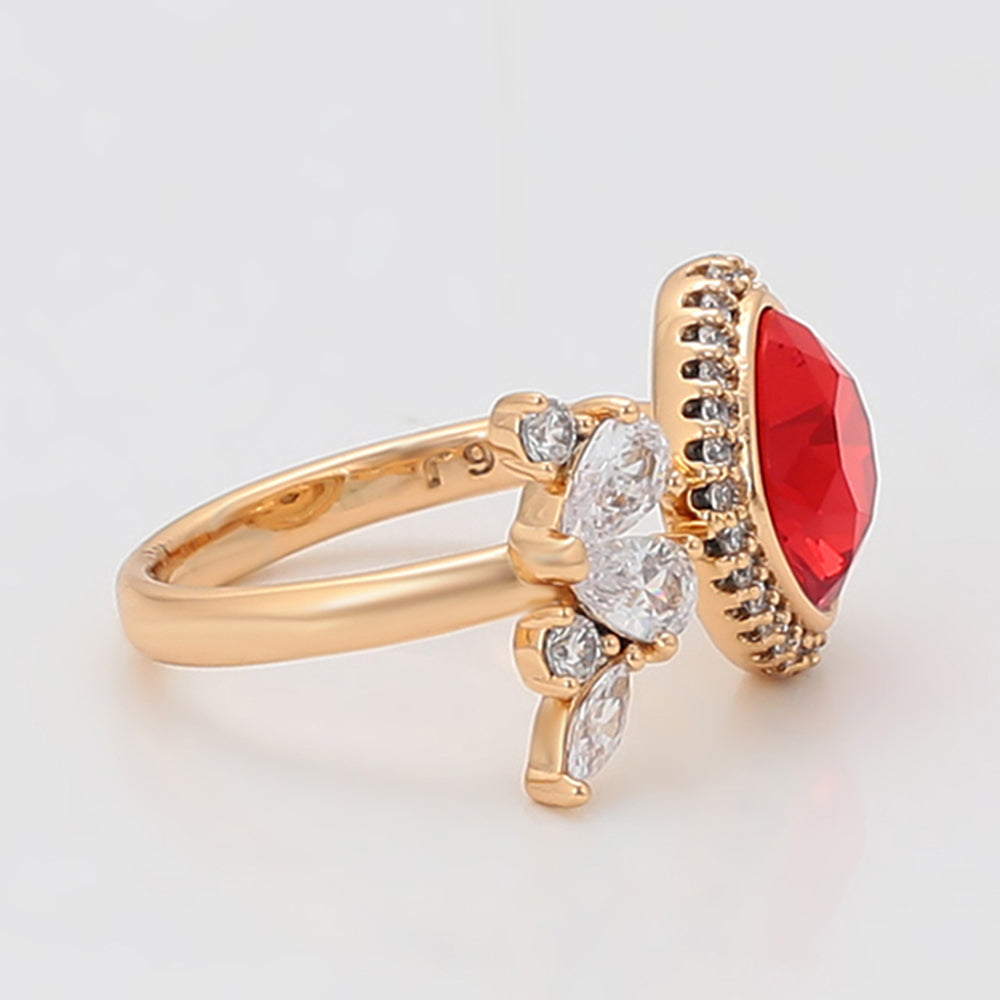 Arany tónusú Emporia Ötvözetű Gyűrű Vörös Emporia® Kristállyal és Fehér Emporia® Kristállyal