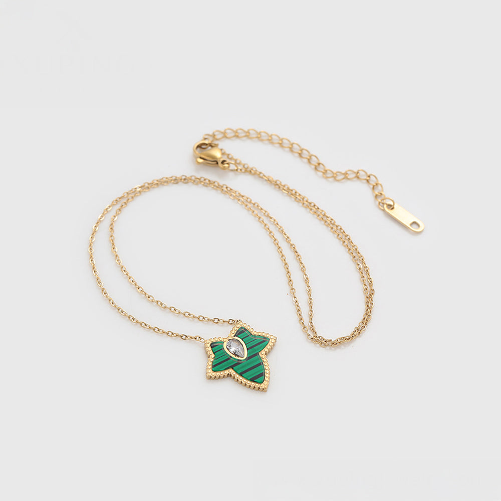 Arany tónusú Emporia Ötvözetű Szett Zöld Emporia® Kristállyal és Fehér Emporia® Kristállyal ( Nyaklánc+Fülbevaló ) 6 