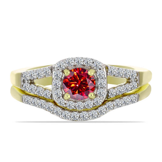 Arannyal Bevont Ezüst Gyűrű Fenséges Vörös Moissanite-tal és Fehér Topázzal