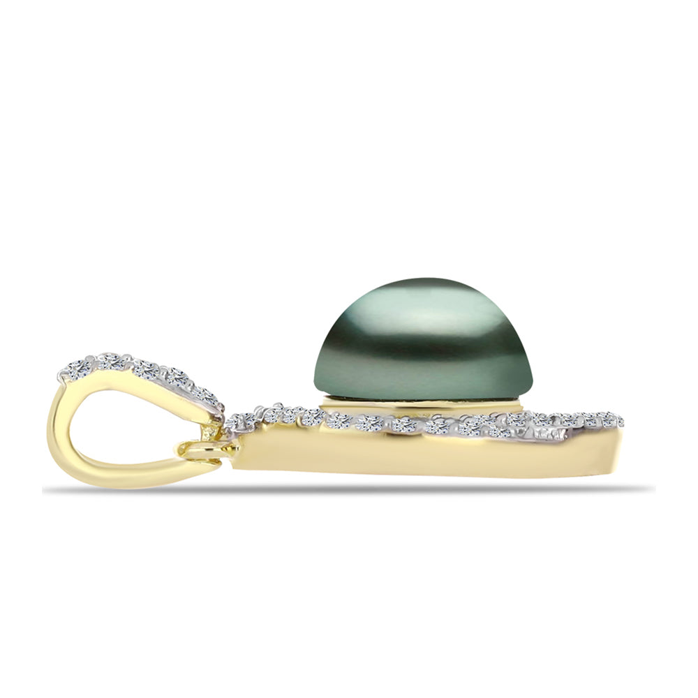 Arannyal Bevont Ezüst Medál "Tahiti-zöld" illúzió édesvízi Kagylógyönggyel és Fehér Topázzal