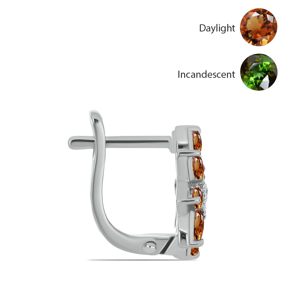 Ezüst Fülbevaló Minősített laboratóriumban előállított Anatóliai Zultanit-tal és Fehér Topázzal