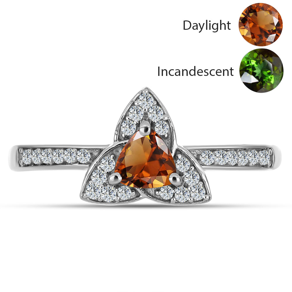 Ezüst Gyűrű Minősített laboratóriumban előállított Anatóliai Zultanit-tal és Fehér Topázzal