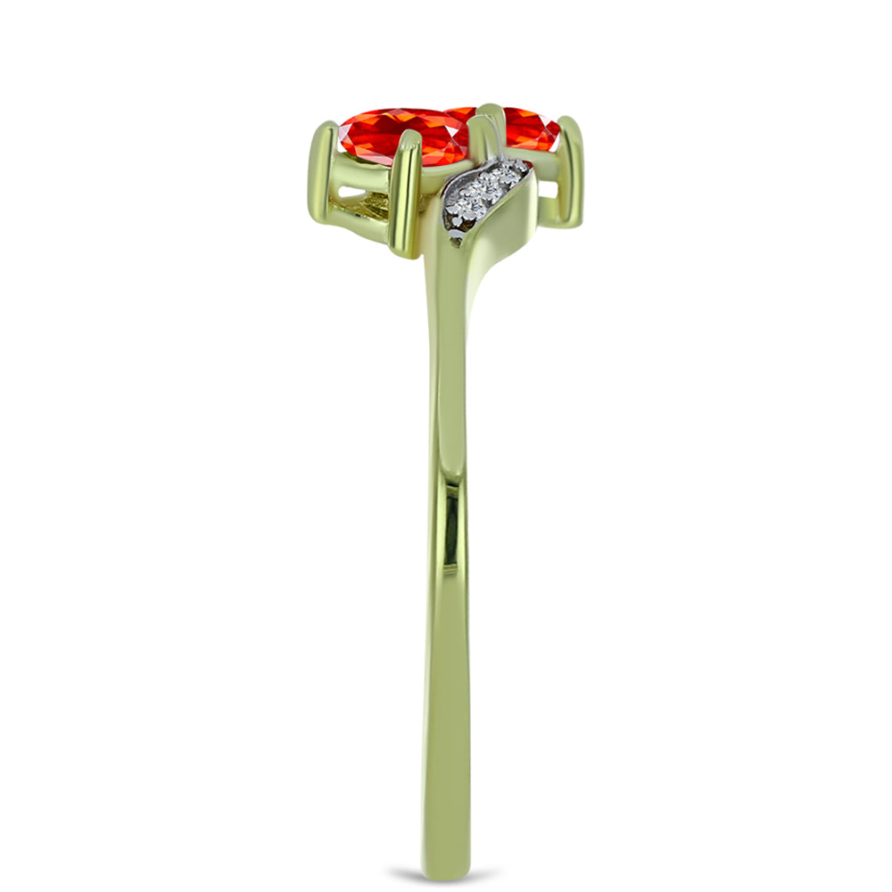 Arannyal Bevont Ezüst Gyűrű Etiópiai Vörös Opállal és Fehér Topázzal