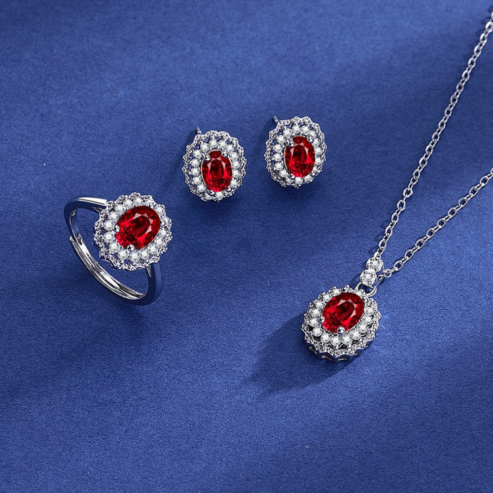 Arany tónusú Emporia Ötvözetű Szett Vörös Emporia® Kristállyal és Fehér Emporia® Kristállyal ( Nyaklánc+Fülbevaló+Gyűrű )