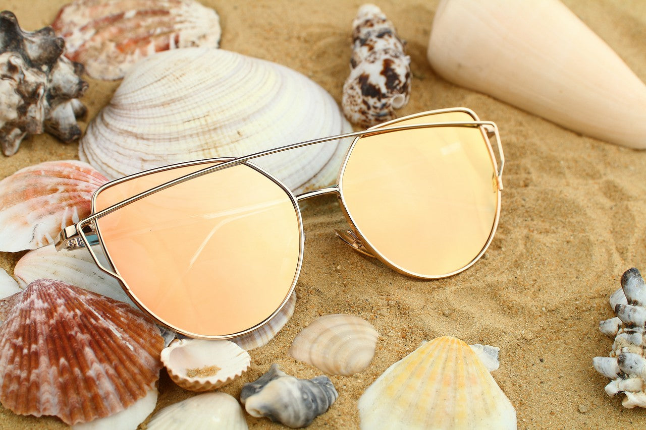 Tükörfényes női napszemüveg UV400 szűrővel